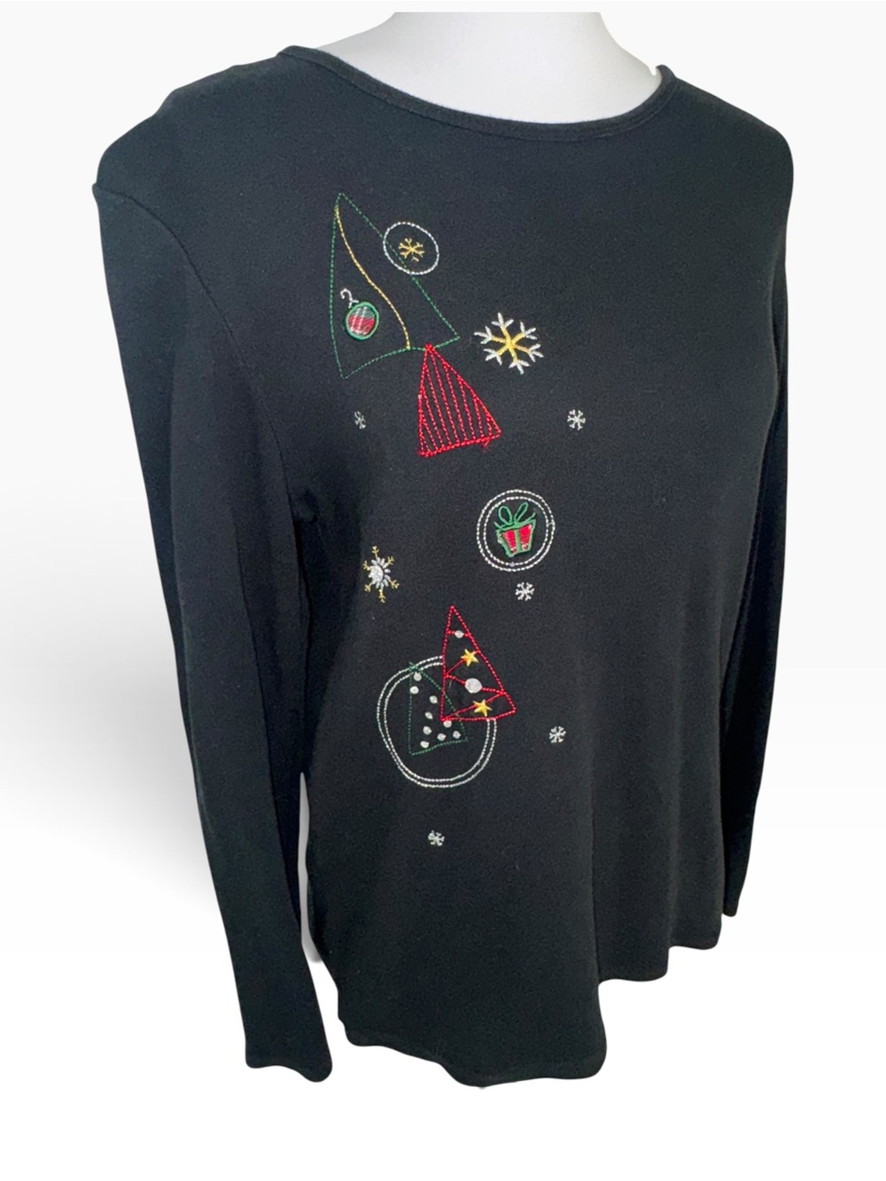 Kim Rogers Women’s M Black Christmas Embroidered Trees Gifts Snowflakes Cotton